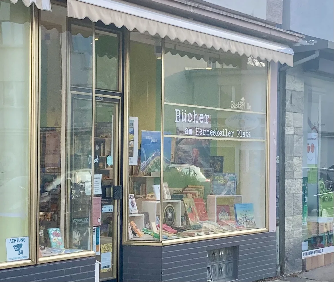 Baskerville Bücher am Hermeskeiler Platz